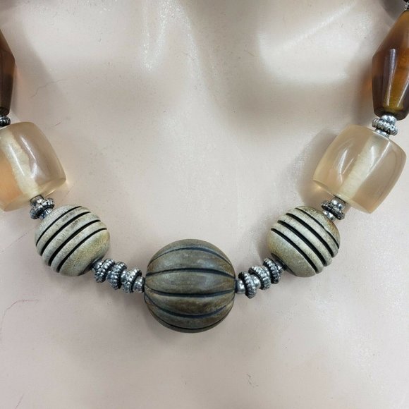 Semi Precious Wooden Curve & Art Bead Necklace - Picture 7 of 11
